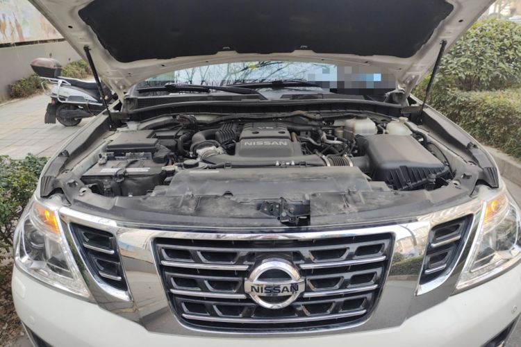 Used Nissan Patrol 2019 Y62 4.0L SE OPT with 18-inch Wheels – Middle East Engine Bay