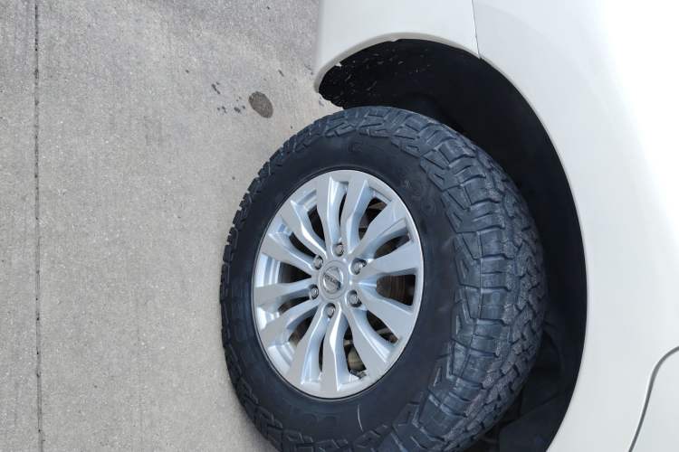 Used Nissan Patrol 2019 Y62 4.0L SE-T1 Middle East Exterior 3