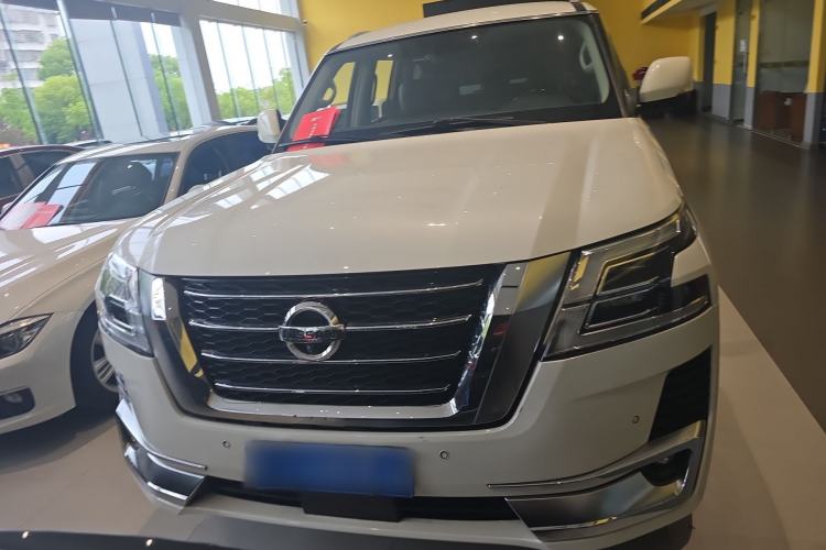Used Nissan Patrol 2019 Y62 4.0L SE-T1 Middle East Front