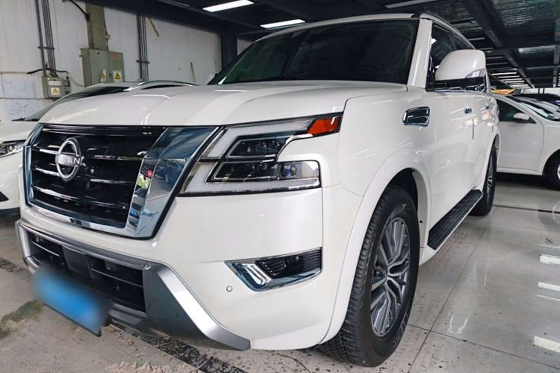 Used Nissan Patrol 2019 5.6L XE Middle East Front Left 45 Deg