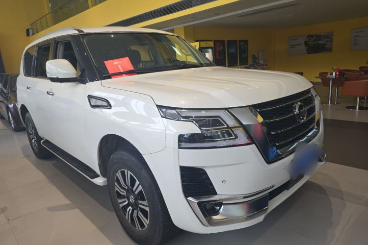 Used Nissan Patrol 2019 Y62 4.0L SE-T1 Middle East Front Right 45 Deg