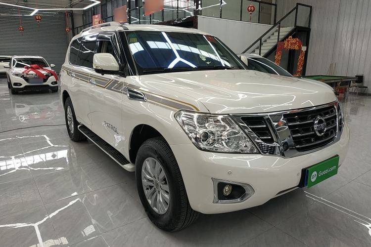 Used Nissan Patrol 2019 Y62 4.0L SE-T1 Middle East Front Right 45 Deg