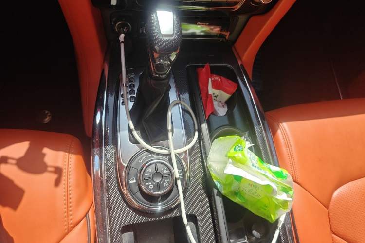 Used Nissan Patrol  Gear Lever