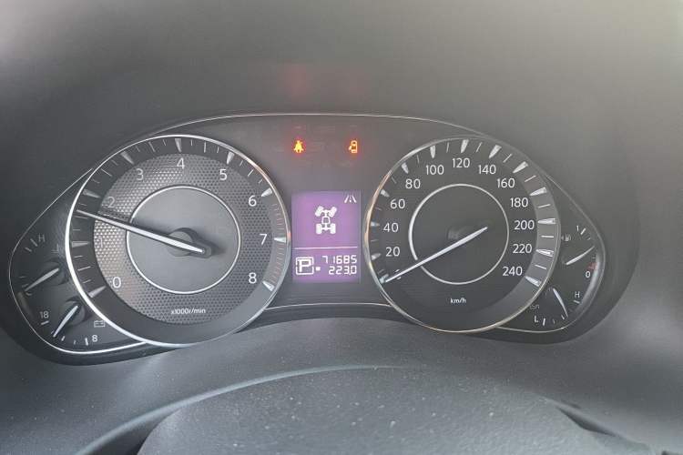 Used Nissan Patrol  Instrument Cluster