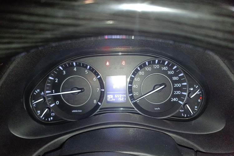 Used Nissan Patrol  Instrument Cluster