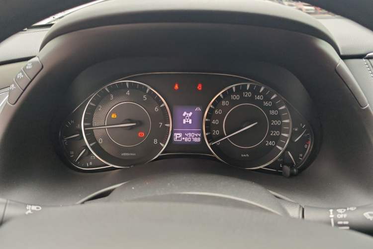 Used Nissan Patrol  Instrument Cluster