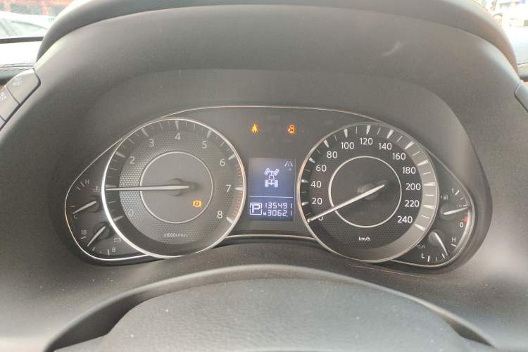 Used Nissan Patrol 2019 Y62 4.0L SE-T1 Middle East Instrument Cluster