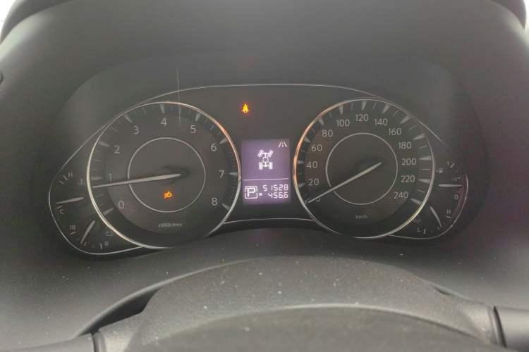 Used Nissan Patrol  Instrument Cluster