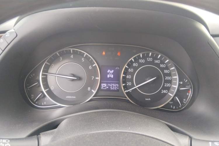 Used Nissan Patrol  Instrument Cluster