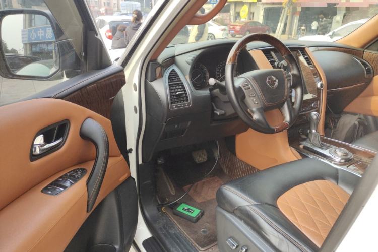 Used Nissan Patrol 2019 Y62 4.0L SE-T1 Middle East Interior 3