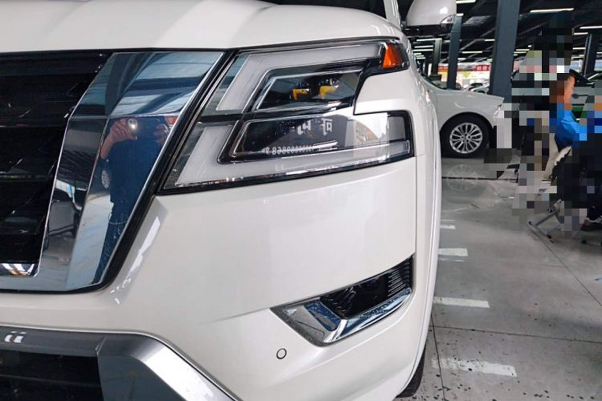 Used Nissan Patrol 2019 5.6L XE Middle East Left Front Headlight