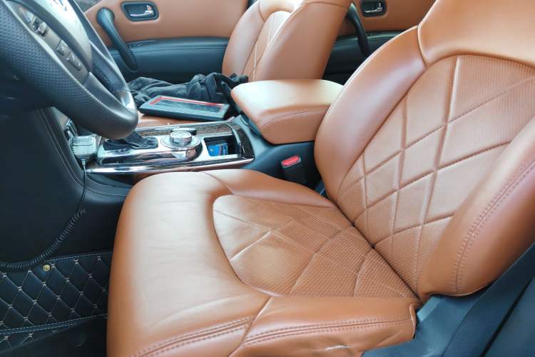 Used Nissan Patrol 2019 Y62 4.0L SE-T1 Middle East Left Front Seat