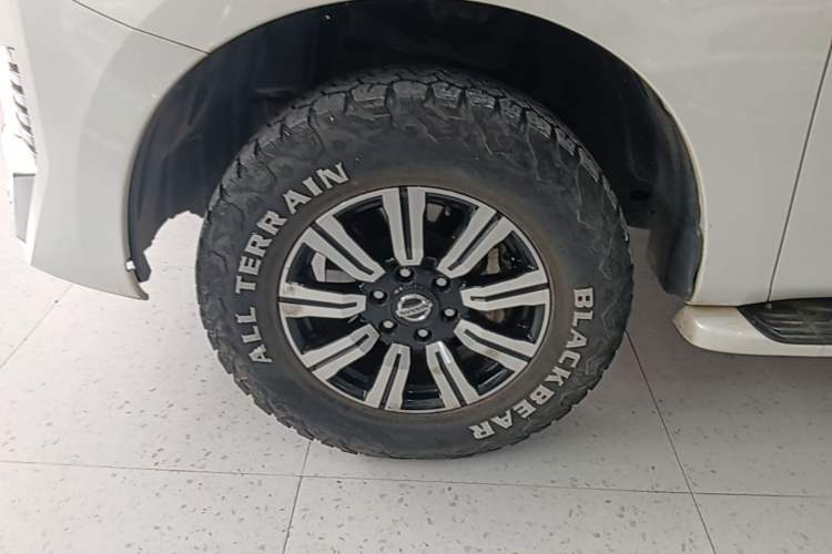 Used Nissan Patrol 2019 Y62 4.0L SE-T1 Middle East Left Front Wheel Hub