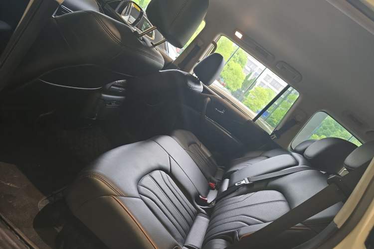 Used Nissan Patrol 2019 Y62 4.0L SE-T1 Middle East Left Rear Seat