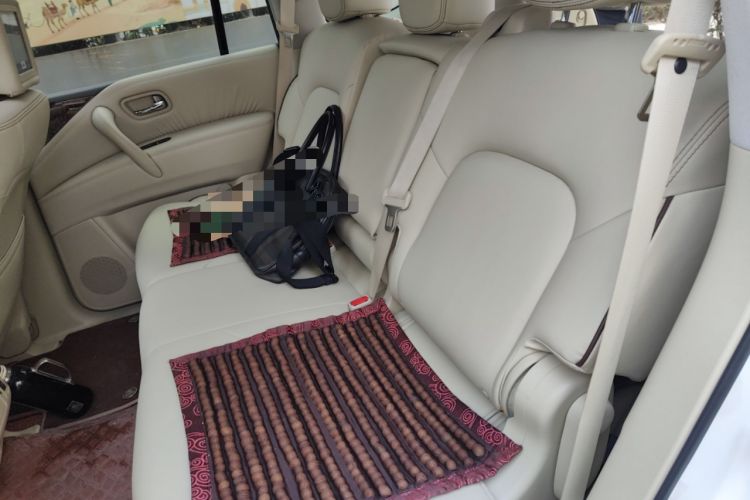 Used Nissan Patrol 2019 Y62 4.0L SE OPT with 18-inch Wheels – Middle East Left Rear Seat