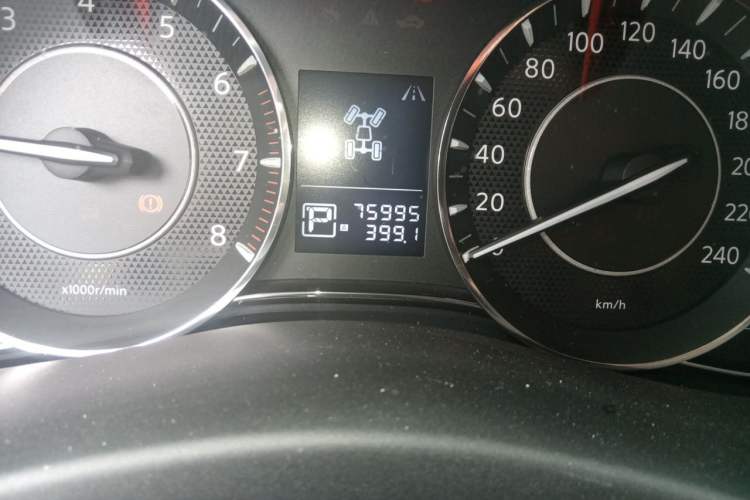 Used Nissan Patrol 2019 Y62 4.0L SE-T1 Middle East Odometer Close Up