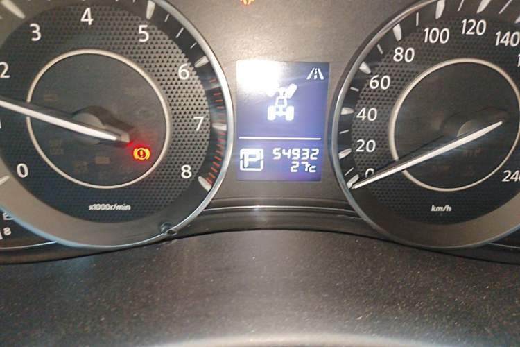 Used Nissan Patrol 2019 Y62 4.0L SE-T1 Middle East Odometer Close Up