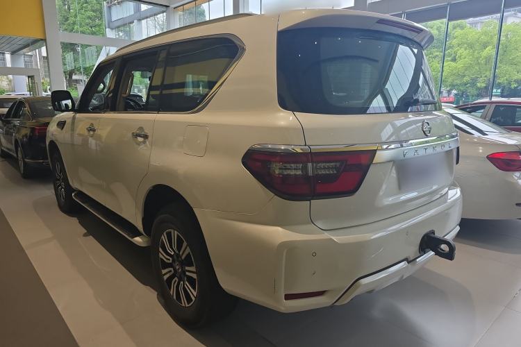 Used Nissan Patrol 2019 Y62 4.0L SE-T1 Middle East Rear Left 45 Deg