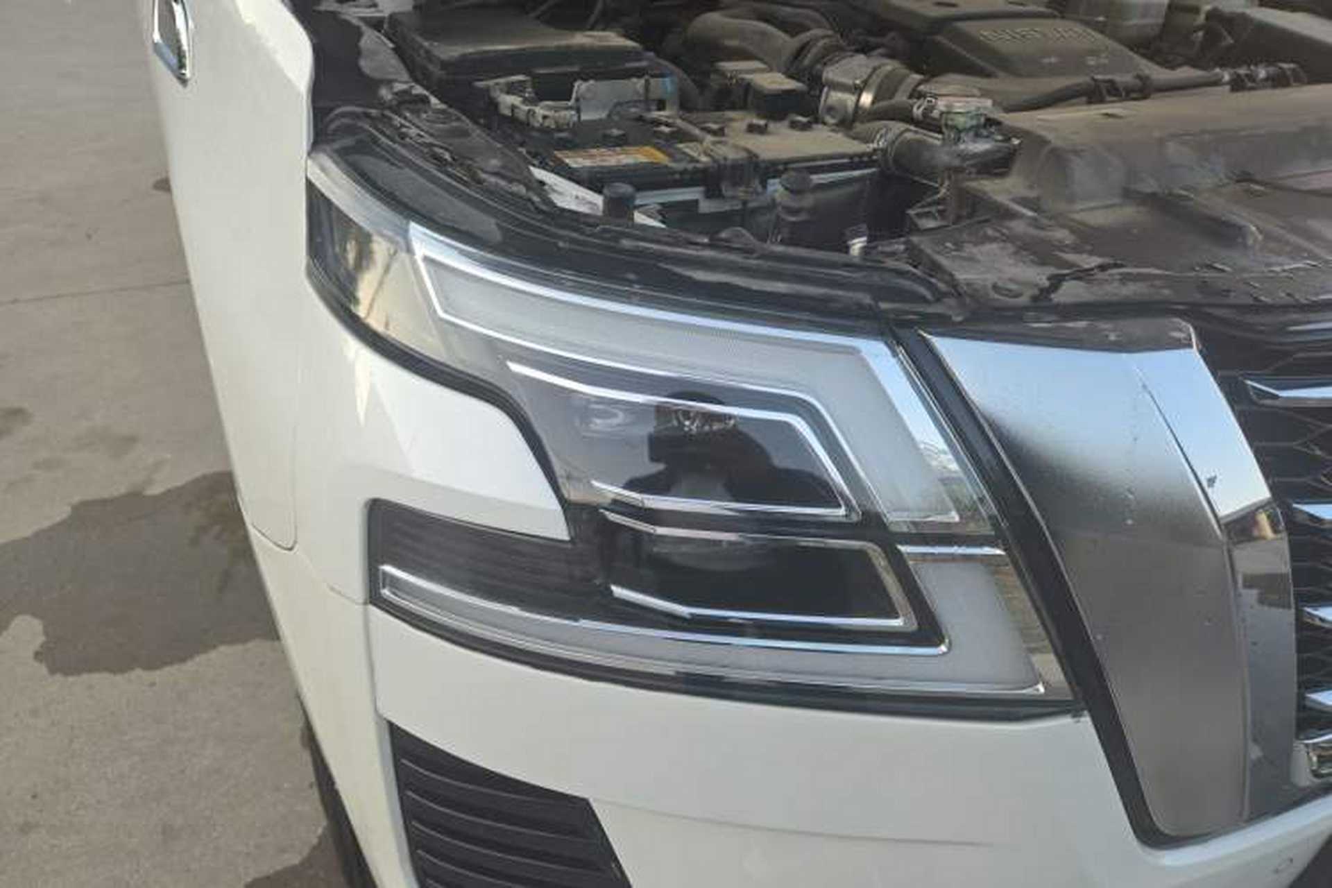 Used Nissan Patrol  Right Front Headlight