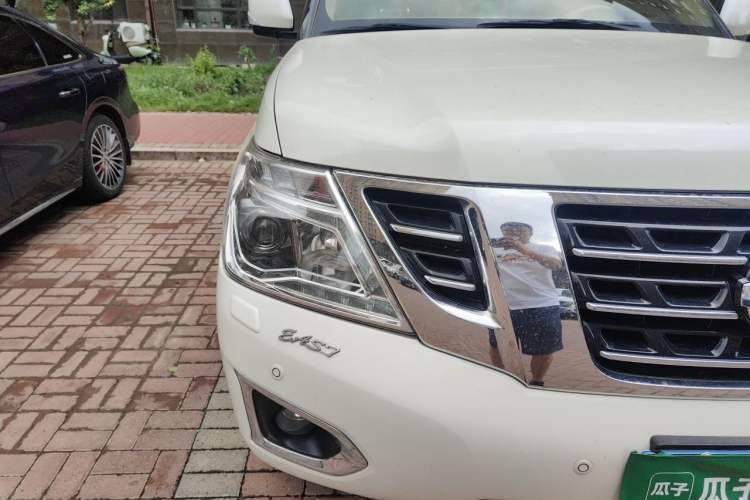 Used Nissan Patrol  Right Front Headlight