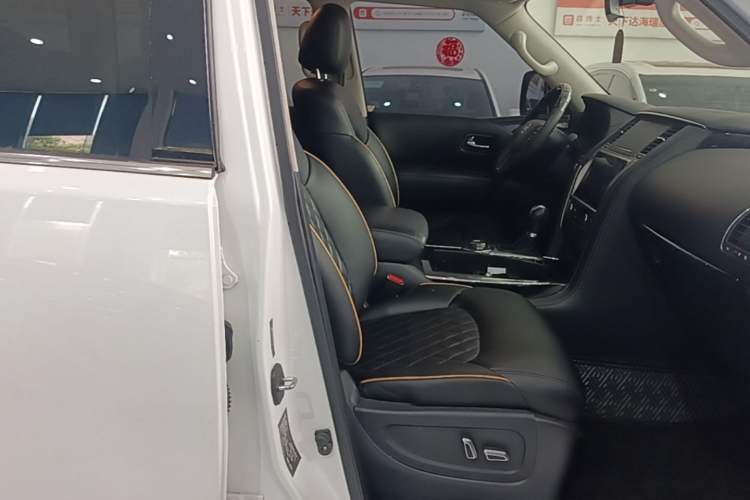 Used Nissan Patrol 2019 Y62 4.0L SE-T1 Middle East Right Front Seat