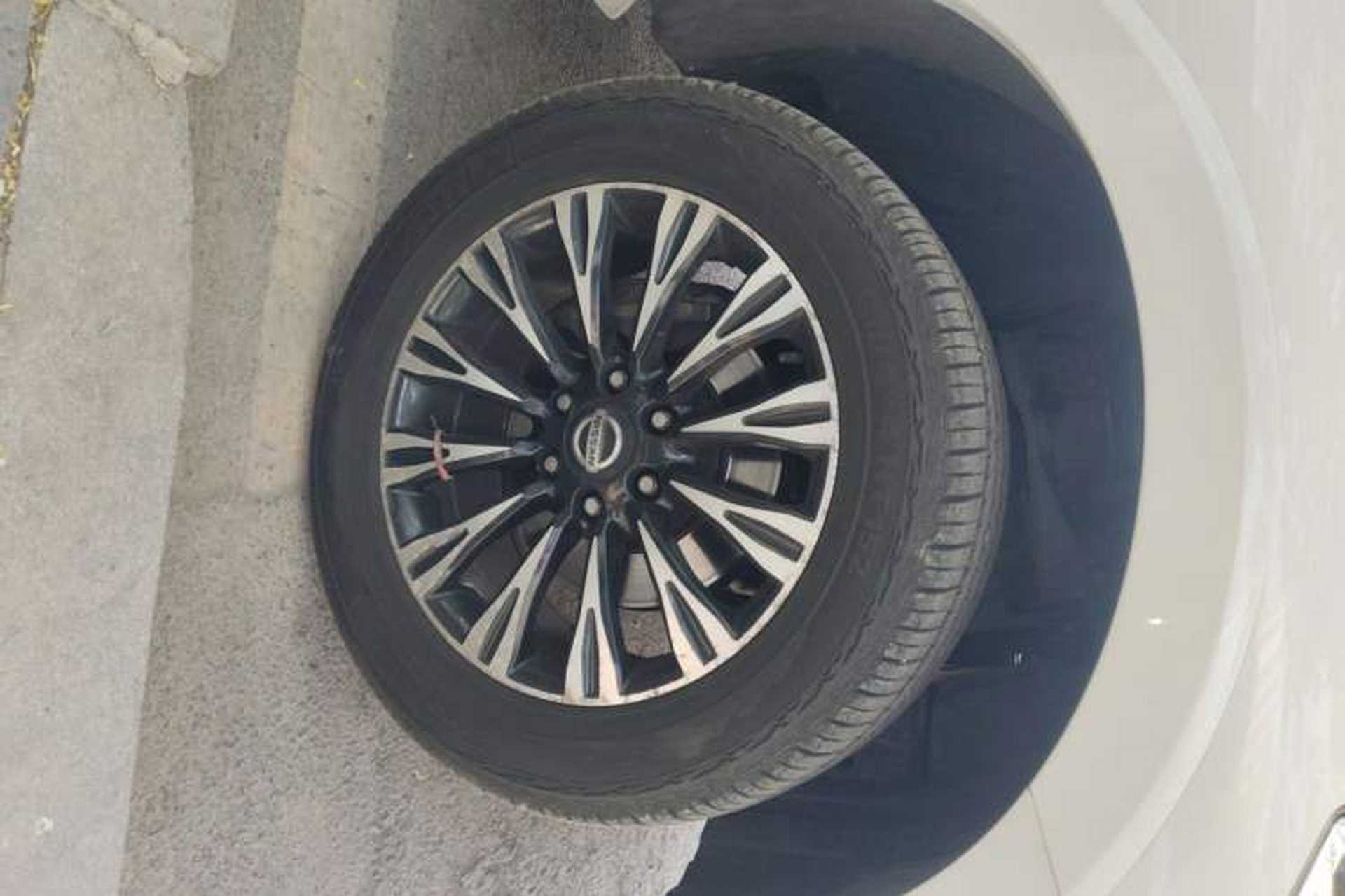 Used Nissan Patrol 2019 Y62 4.0L SE-T1 Middle East Right Front Wheel Hub