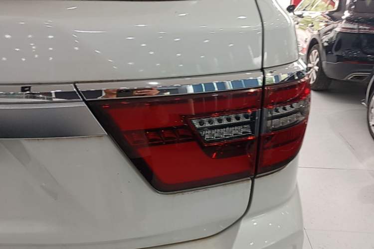 Used Nissan Patrol 2019 Y62 4.0L SE-T1 Middle East Right Rear Taillight