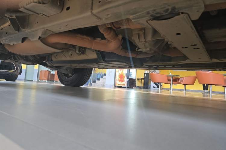 Used Nissan Patrol 2019 Y62 4.0L SE-T1 Middle East Right Side Sill