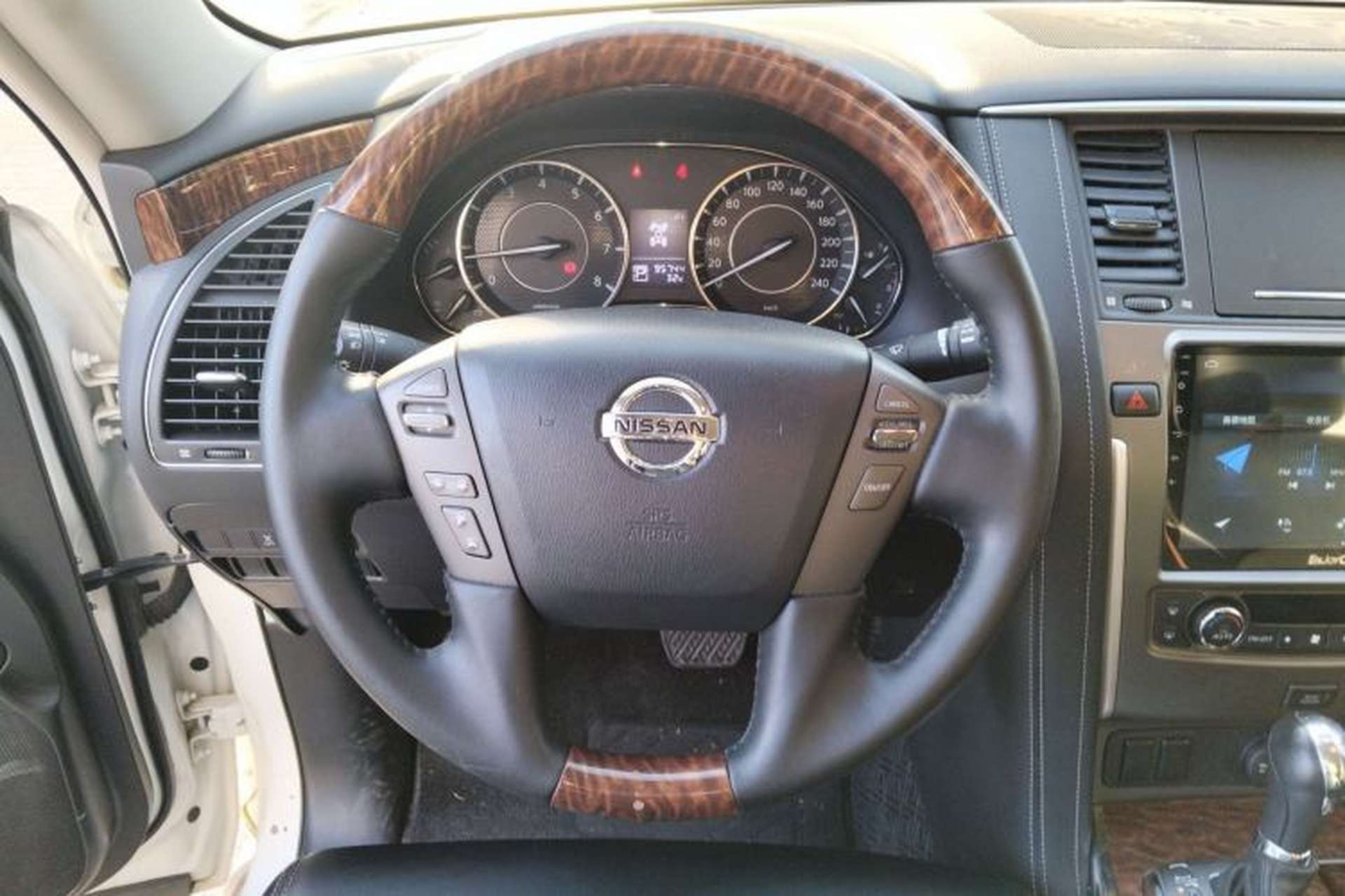 Used Nissan Patrol 2019 Y62 4.0L SE-T1 Middle East Steering Wheel