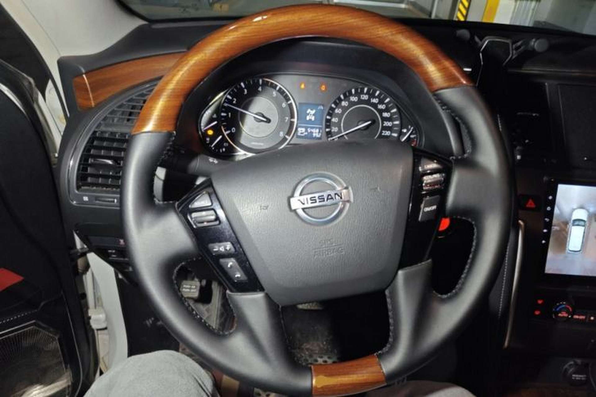Used Nissan Patrol 2019 Y62 4.0L SE-T1 Middle East Steering Wheel