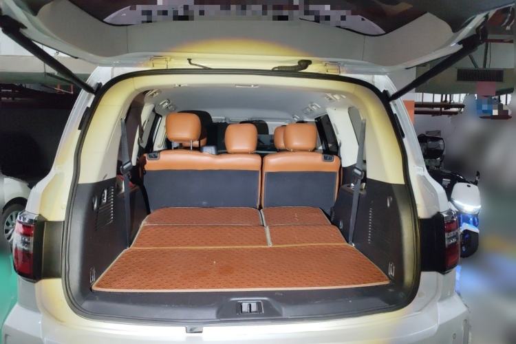 Used Nissan Patrol 2019 Y62 4.0L SE-T1 Middle East Trunk