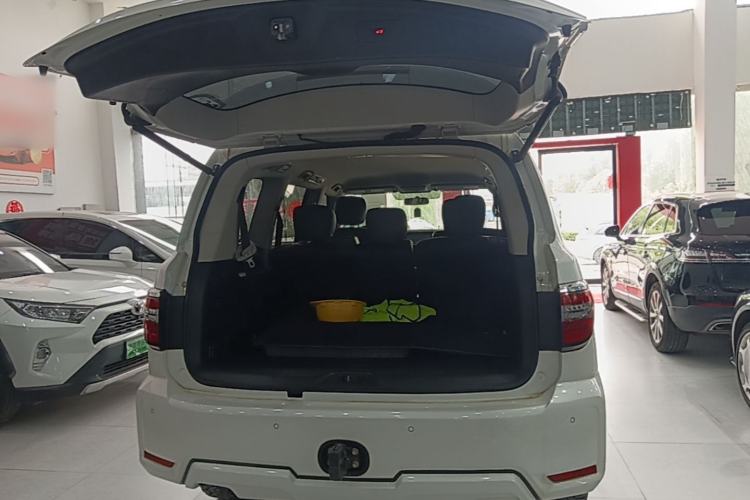 Used Nissan Patrol 2019 Y62 4.0L SE-T1 Middle East Trunk