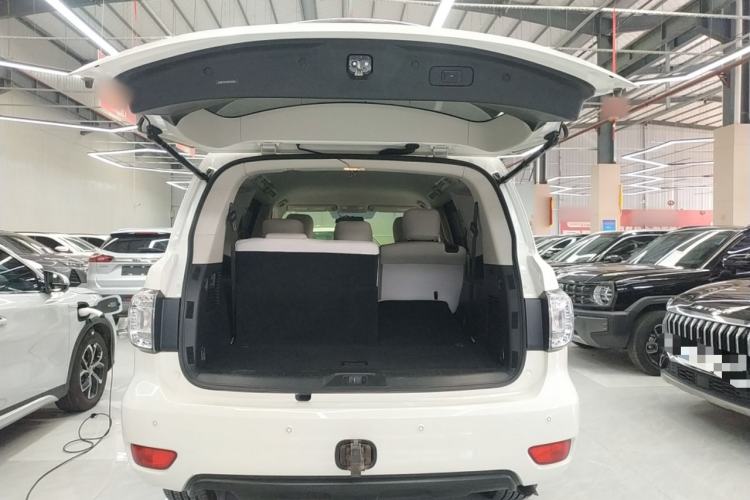 Used Nissan Patrol 2019 Y62 4.0L SE-T1 Middle East Trunk
