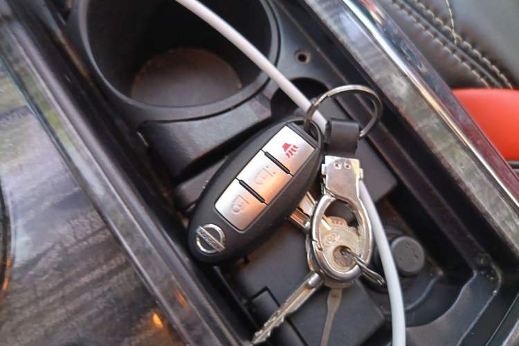 Used Nissan Patrol  Vehicle Key
