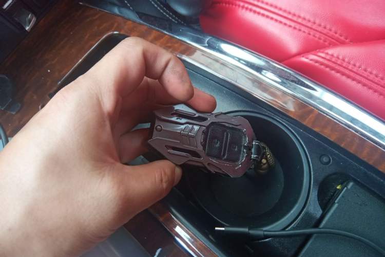 Used Nissan Patrol 2019 Y62 4.0L SE-T1 Middle East Vehicle Key