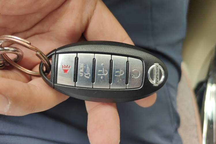 Used Nissan Patrol  Vehicle Key