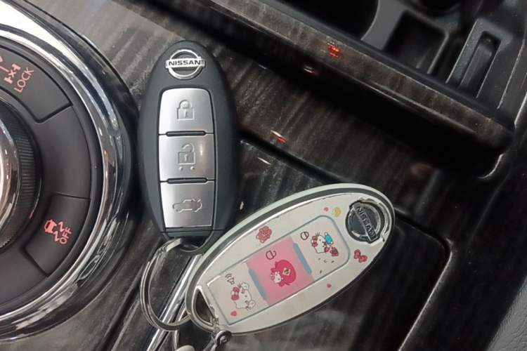 Used Nissan Patrol 2019 Y62 4.0L SE-T1 Middle East Vehicle Key