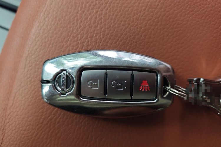 Used Nissan Patrol  Vehicle Key