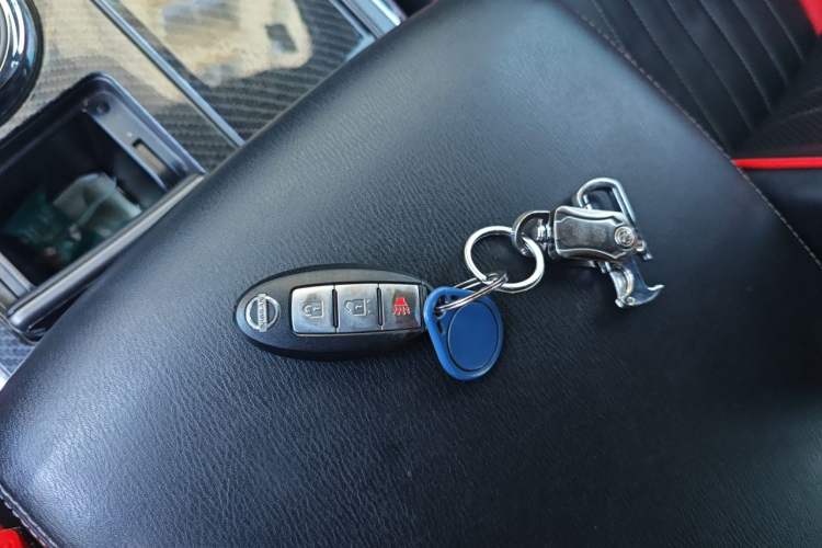 Used Nissan Patrol  Vehicle Key