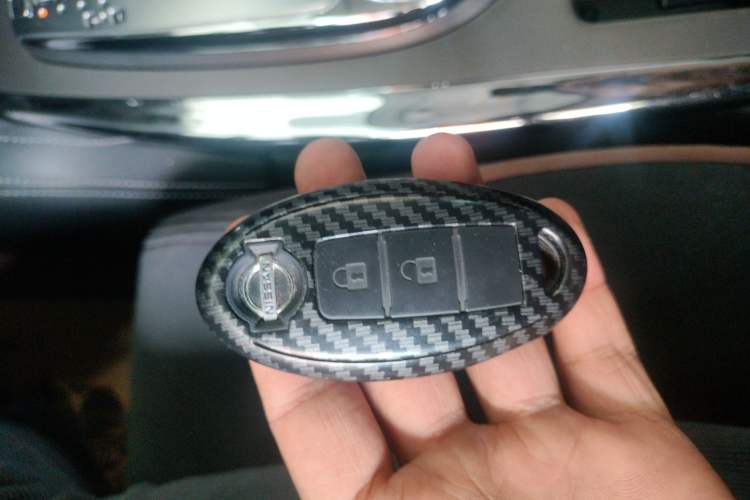 Used Nissan Patrol 2020 Y62 4.0 XE Middle East Vehicle Key