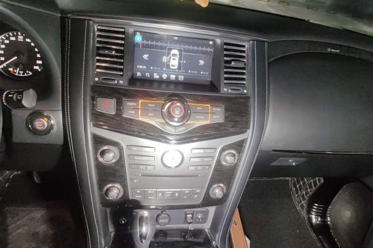 Used Nissan Patrol 2020 Y62 4.0 XE Middle East Audio And AC Panel