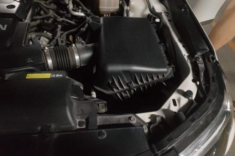 Used Nissan Patrol 2020 Y62 4.0 XE Middle East Engine Bay Left