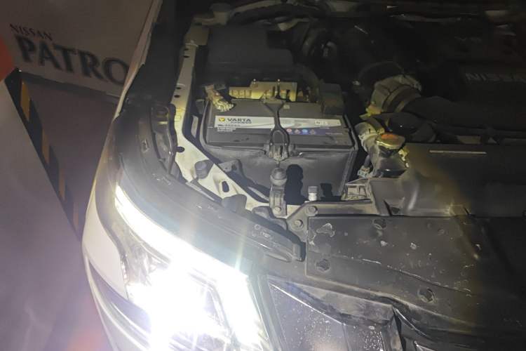 Used Nissan Patrol 2020 Y62 4.0 XE Middle East Engine Bay Right