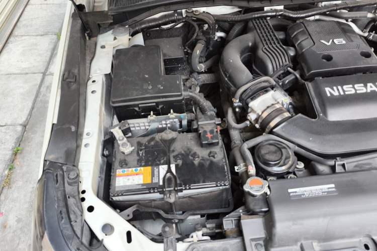 Used Nissan Patrol  Engine Bay Right