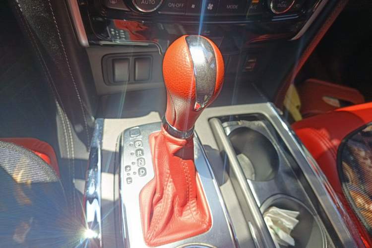 Used Nissan Patrol  Gear Lever