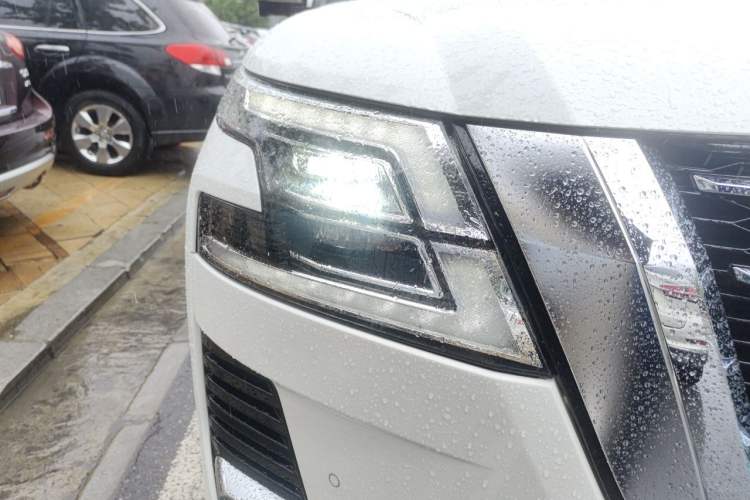Used Nissan Patrol 2020 Y62 4.0 XE Middle East Right Front Headlight