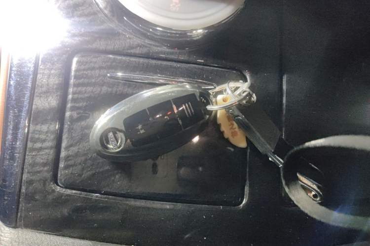 Used Nissan Patrol 2020 Y62 4.0 XE Middle East Vehicle Key