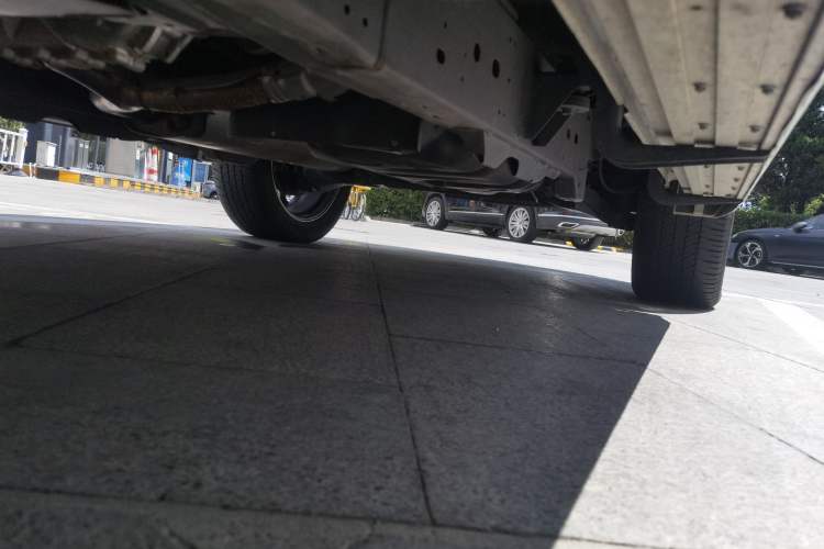 Used Nissan Patrol 2023 ARMADA 5.6L U.S.-Spec Model Chassis Front Left