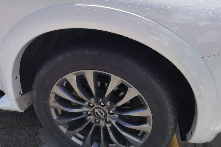 Used Nissan Patrol 2023 ARMADA 5.6L U.S.-Spec Model Right Front Wheel Hub