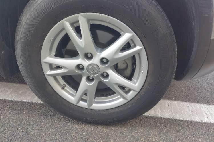 Used Nissan Qashqai 2008 20X LE CVT 2WD Right Front Wheel Hub
